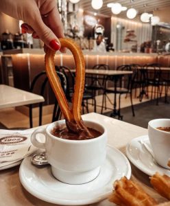 Estas son las 10 churrerías de Madrid en las que disfrutar de un chocolate con churros