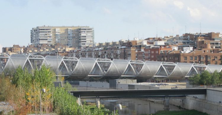 Talarán más de 1.000 árboles en Madrid Río y Comillas para construir la estación de Metro