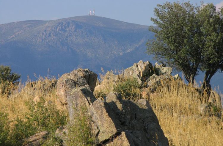 bola del mundo desce Cerro El Castillo 1