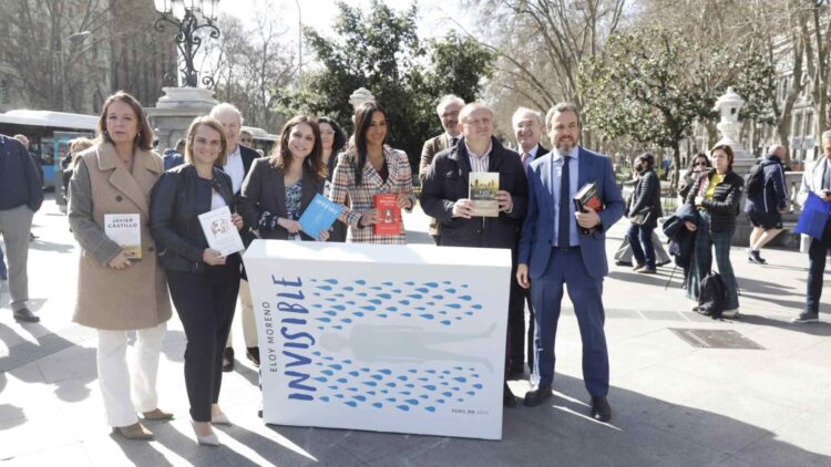 ‘Siéntate a leer’ la nueva y original campaña del Ayuntamiento de Madrid para fomentar la lectura