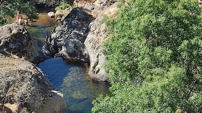 Otras opciones entre rocas y montanas