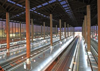 ATOCHA RAILWAY STATION in Madrid (Spain). Extension designed by architect Rafael Moneo and built in 1992. Lens: Canon EF-S 10-18mm F4.5-5.6 IS STM.