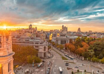 Azotea Cibeles, terrazas Madrid, rooftop Madrid,