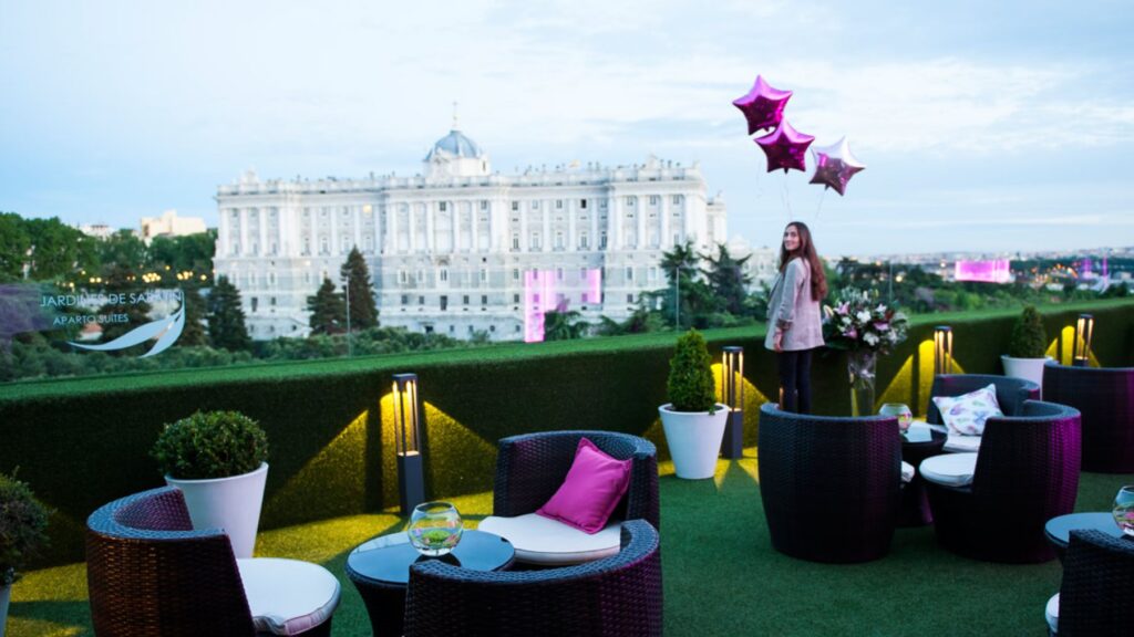 Terraza de Sabatini, Terraza con vistas al Palacio Real,