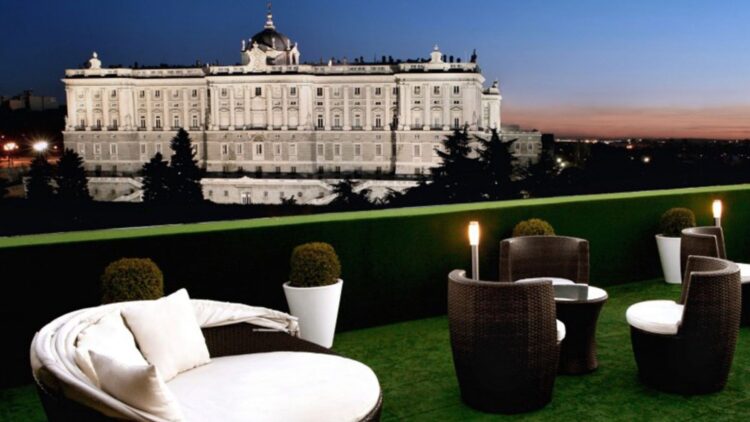 Terraza de Sabatini, Terraza con vistas al Palacio Real,