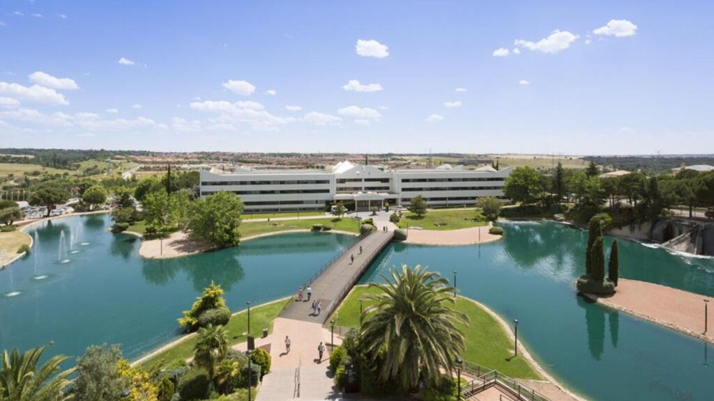 Universidad Europea de Madrid, Instituto Las Encinas Élite,