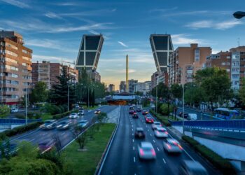 Dónde aparcar gratis en Madrid, zona blanca Madrid, aparcamiento gratis Madrid,