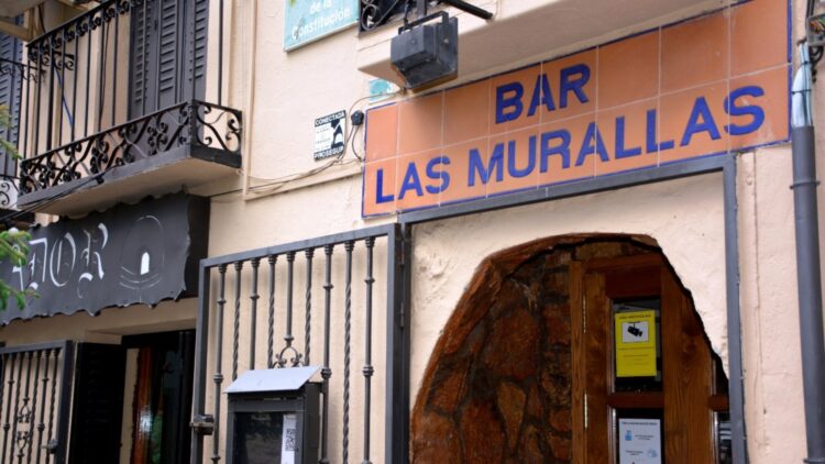 bar carretera las murallas