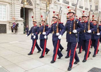 cambio de guardia, palacio real, madrid