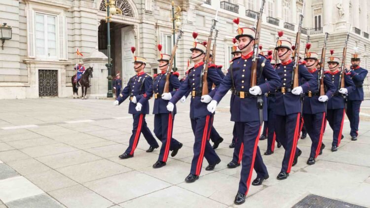 cambio de guardia, palacio real, madrid