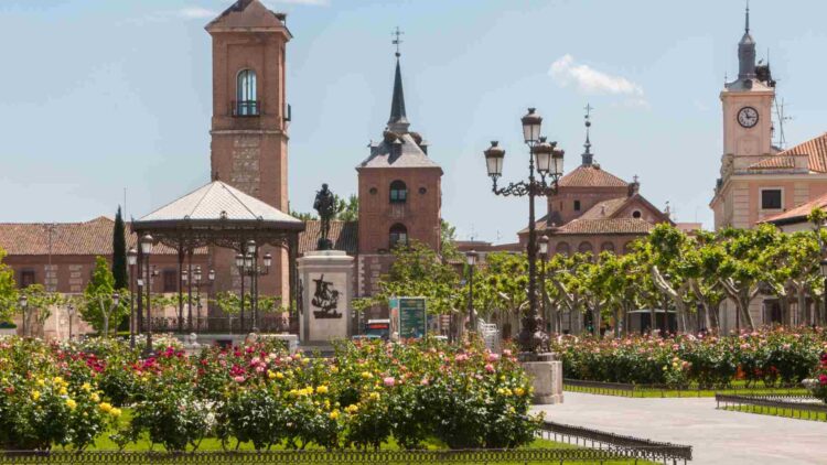 parador, alcalá de henares, hotel, barato, madrid