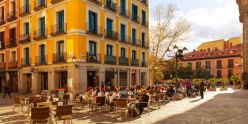 restaurante agosto, abierto, madrid