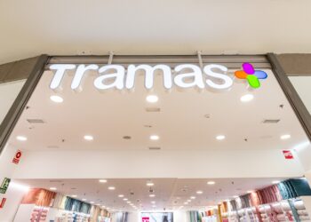 tramas oferta empleo centro comercial plaza rio 2