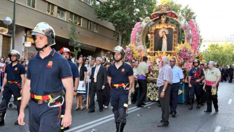 Virgen paloma bomberos, Patrona bomberos, virgen paloma Madrid